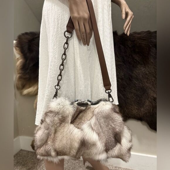 Natural Fox Fur Handmade Unique Metal Frame & Push Lock Shoulder Bag, Crossbody - Picture 2 of 16